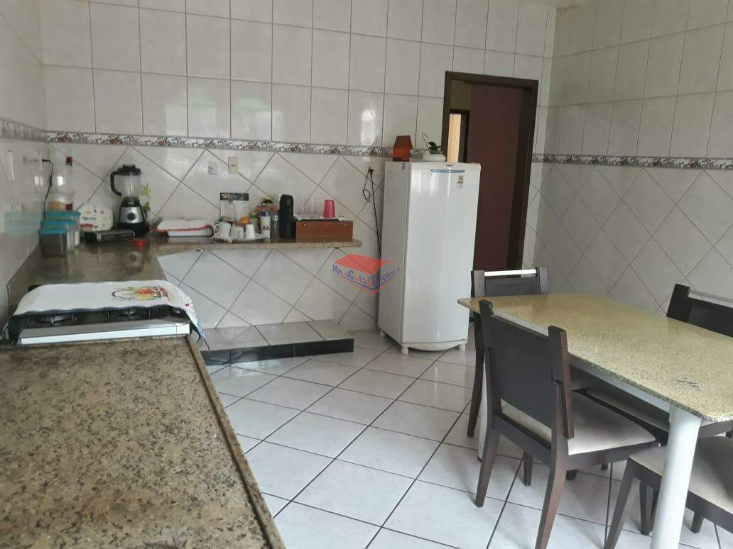 Apartamento à venda com 3 quartos, 170m² - Foto 17